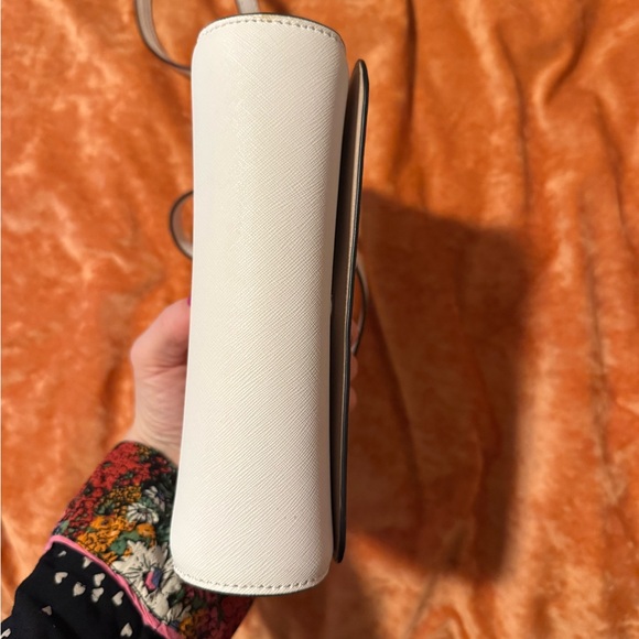 Kate Spade Tan and White Crossbody Bag - Picture 4 of 11